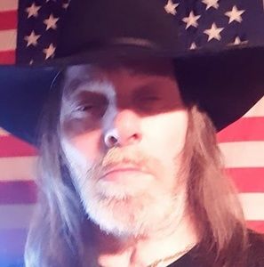 Meet your Posher, Larry